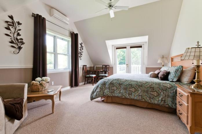 Auberge Le Tricorne North Hatley Room photo